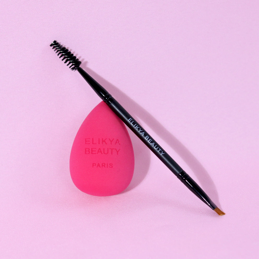 Angled eyebrow brush