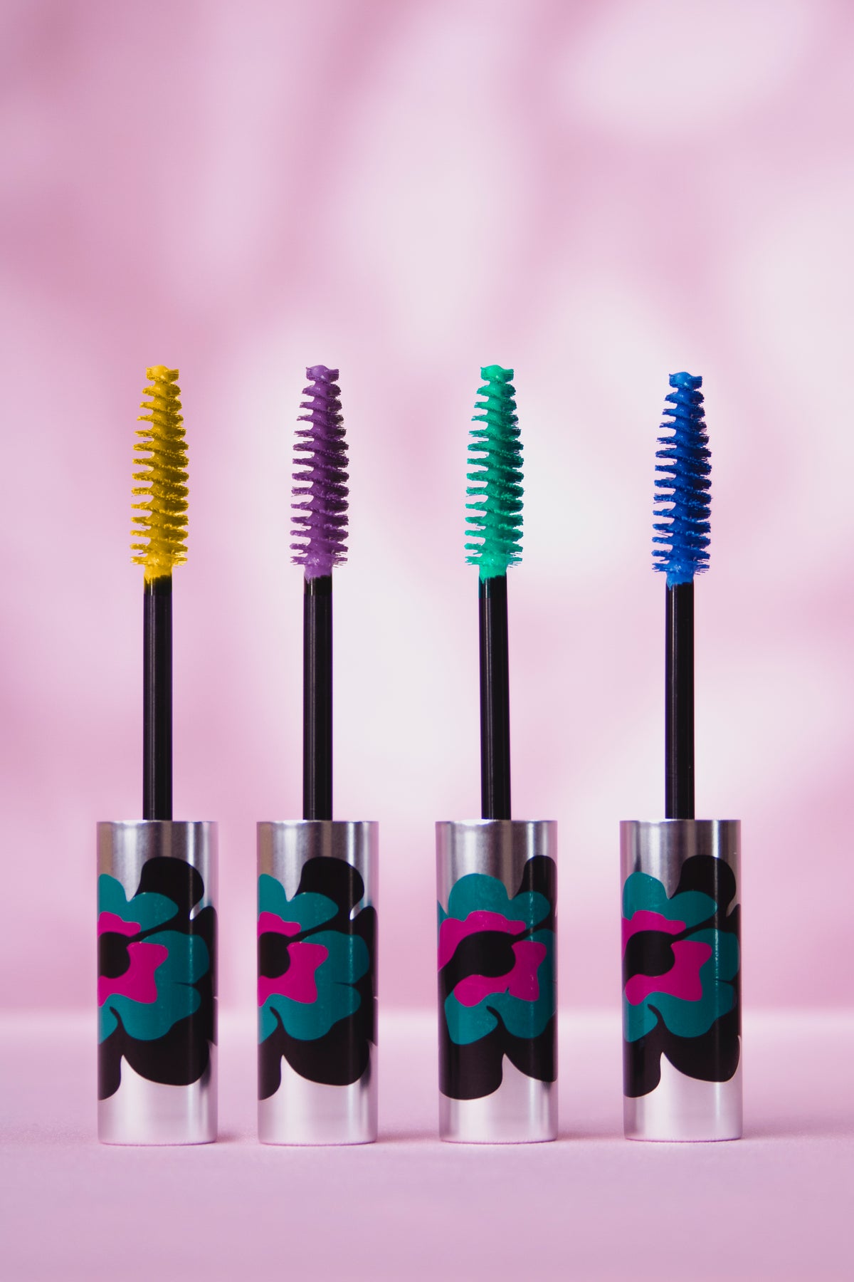 "Funny Color Collection" Lots de 7 mascaras intensément colorés enrichis a l'HUILE DE RICIN
