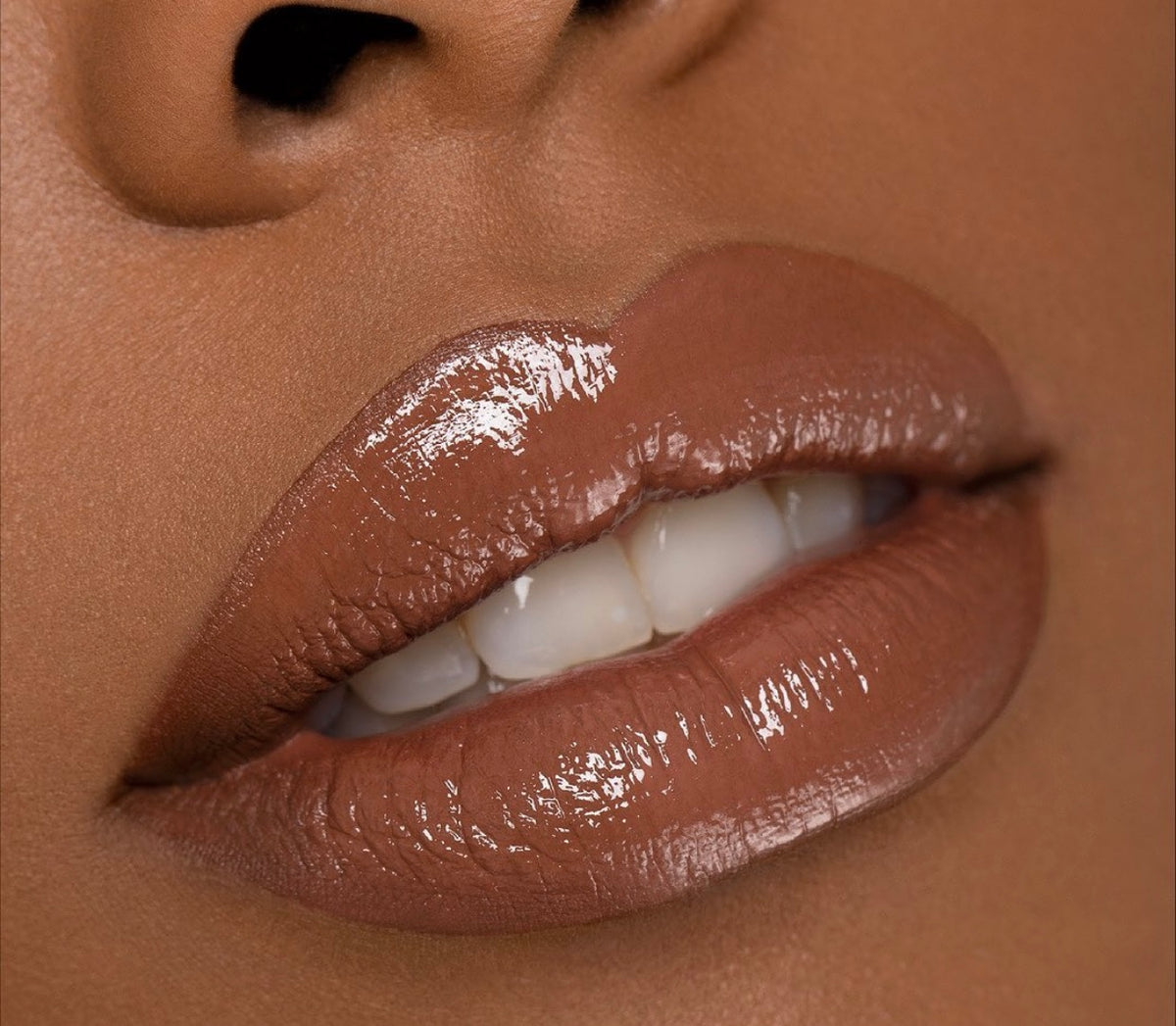 Gloss Brillant enrichi à l'HUILE DE BAOBAB