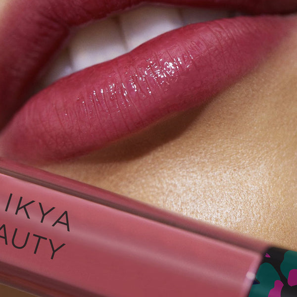 Brilliant Gloss enriched with BAOBAB OIL