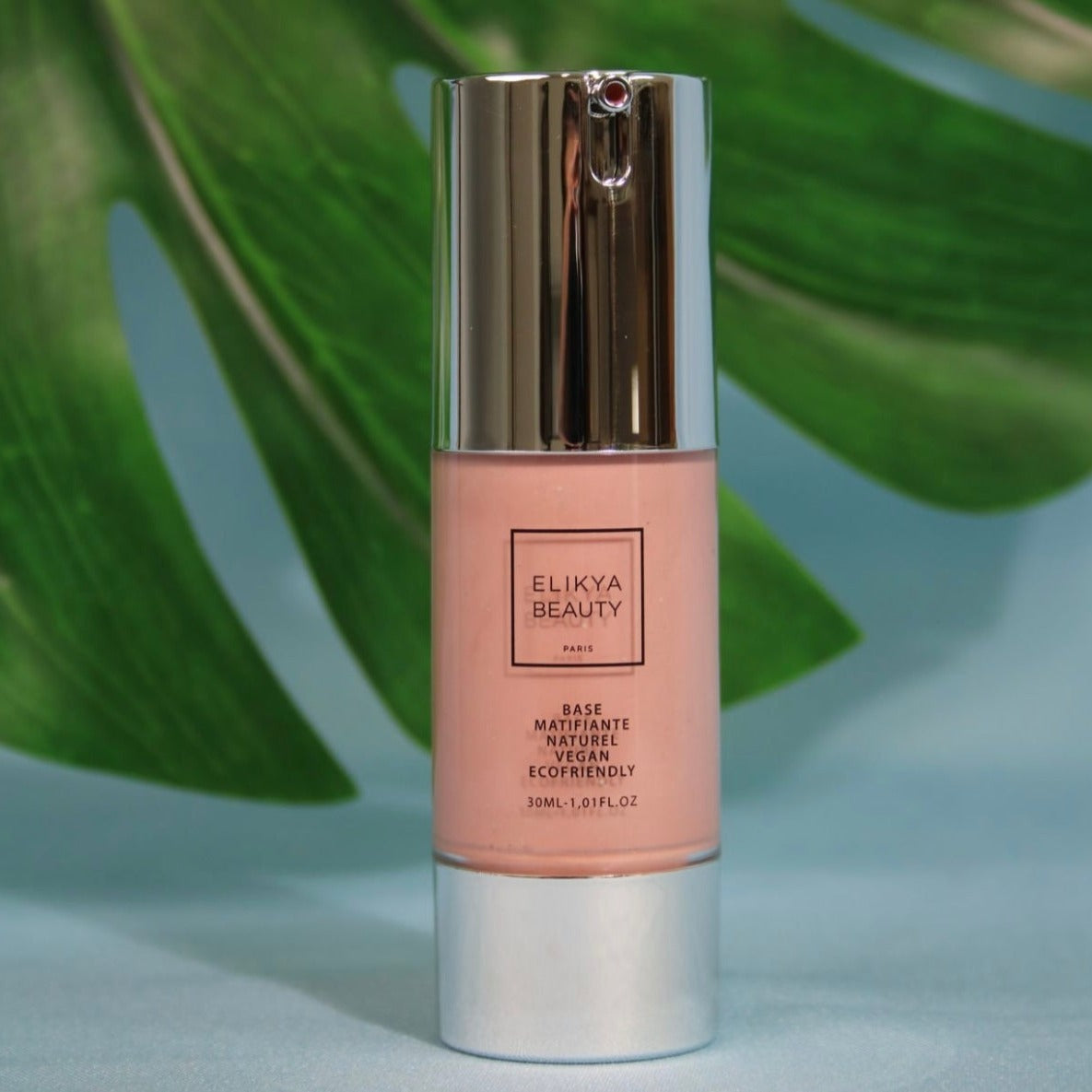 Mattifying base, healthy glow with CARROTS &amp; PINK CLAY extracts