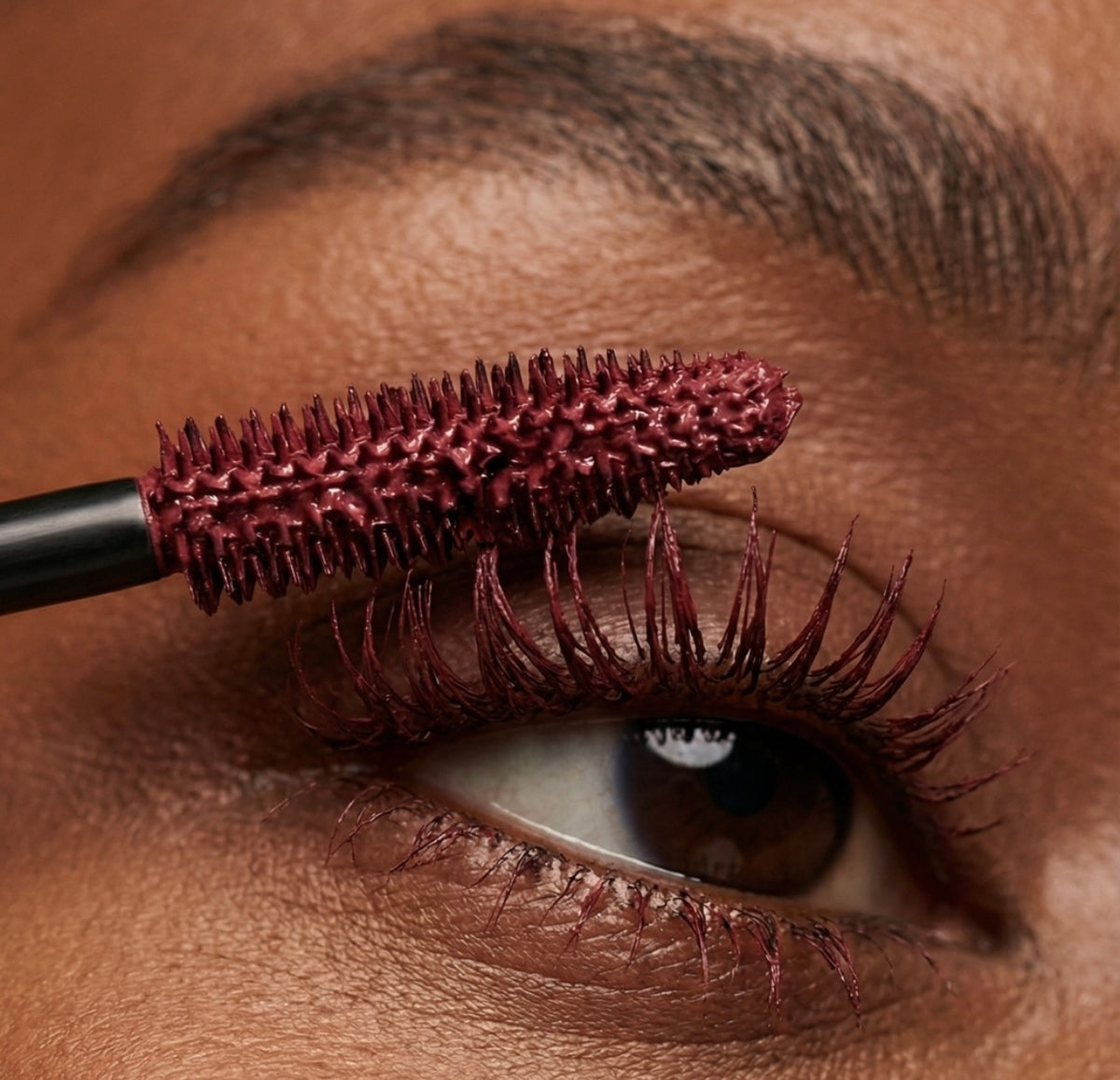 Mascara intensément coloré enrichi à L'HUILE DE RICIN